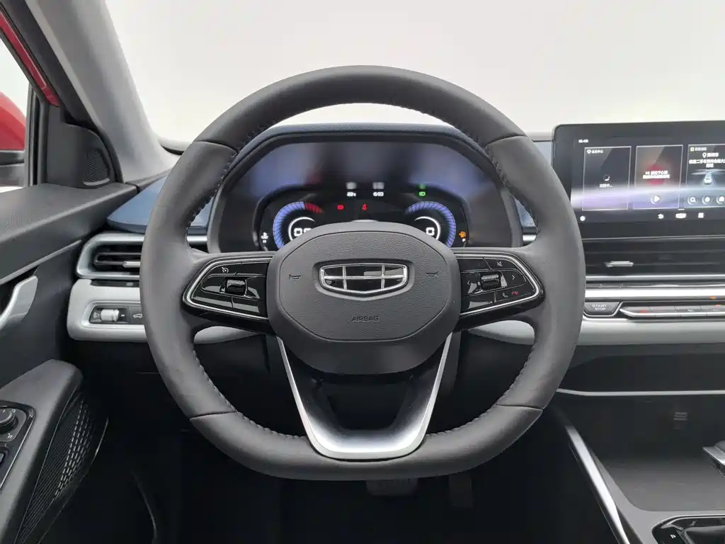 Geely Emgrand 2022 — фото 11