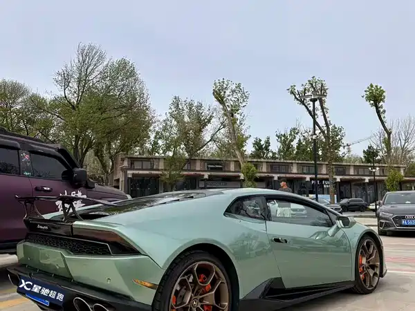 Lamborghini Huracan 2016