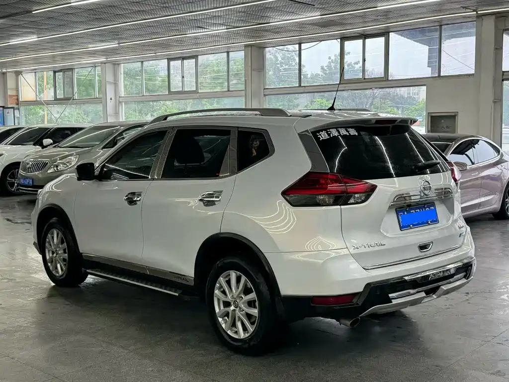 Nissan X-Trail 2017 — фото 7