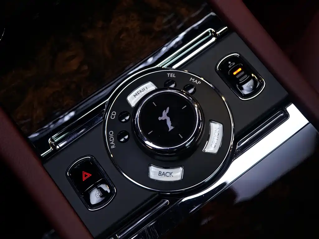 Rolls-Royce Ghost 2014 — фото 18