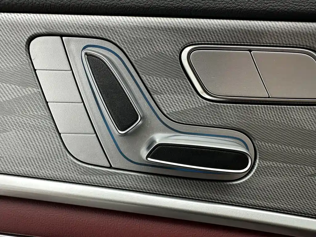 Jetour Jietu X70 PLUS 2023 — фото 13