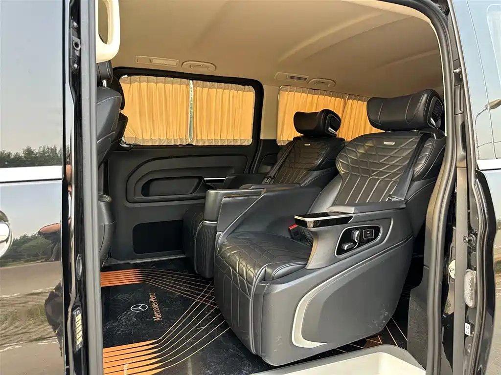Mercedes-Benz Vito 2022 — фото 10
