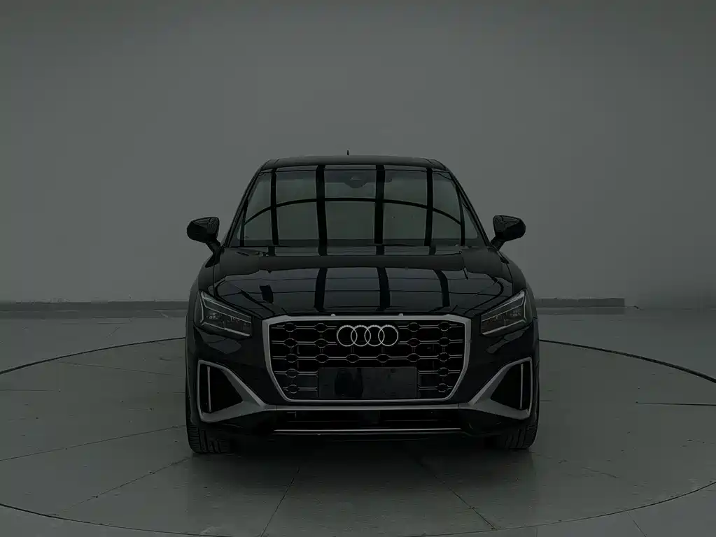 Audi Q2L 2022