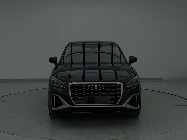 Audi Q2L 2022