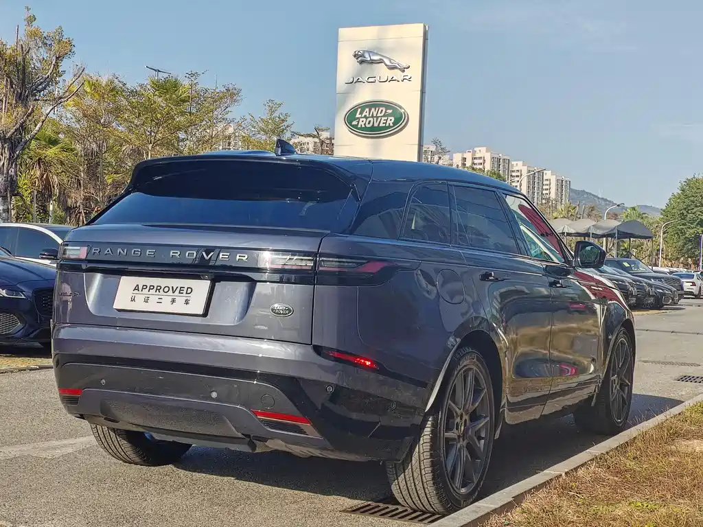 Land Rover Velar 2024 — фото 7