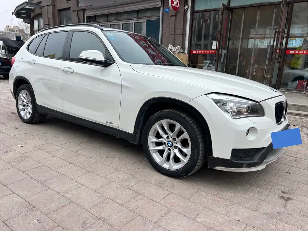 BMW X1 2014 — фото 3