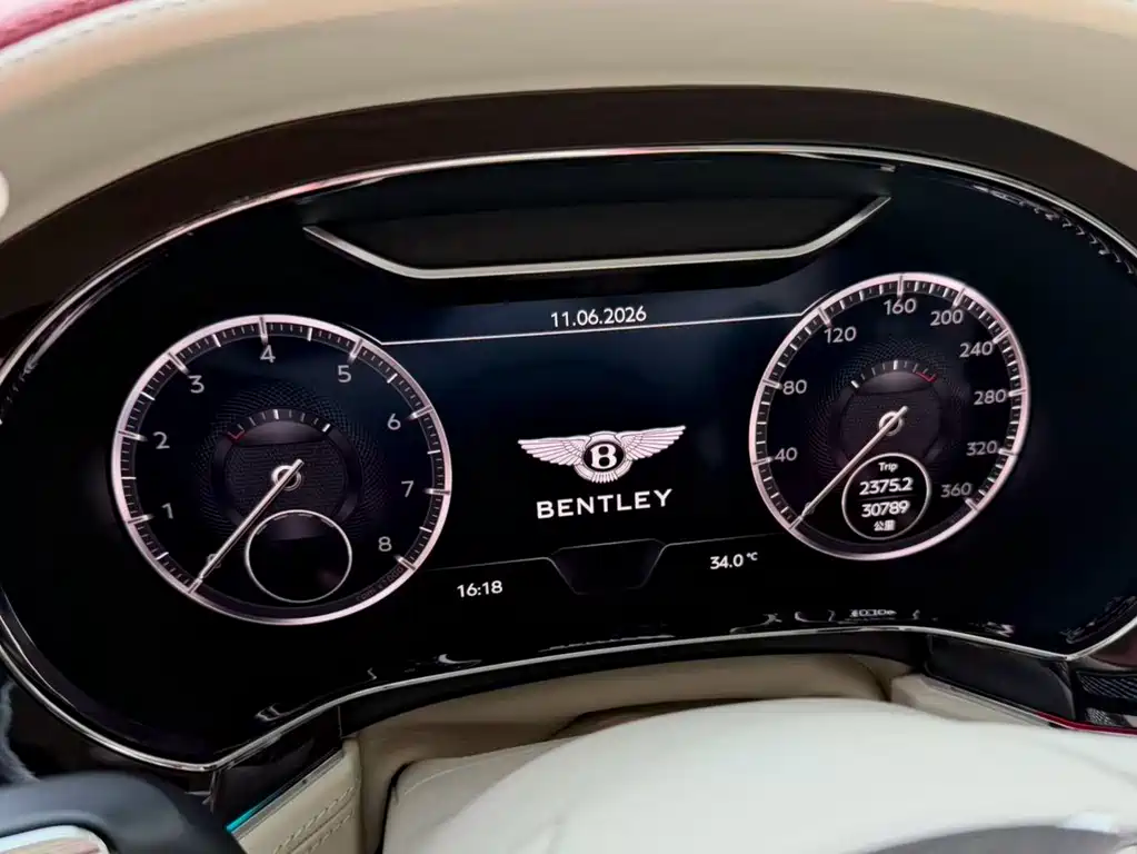 Bentley Continental 2022 — фото 5