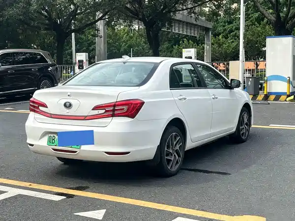 BYD Qin EV 2017