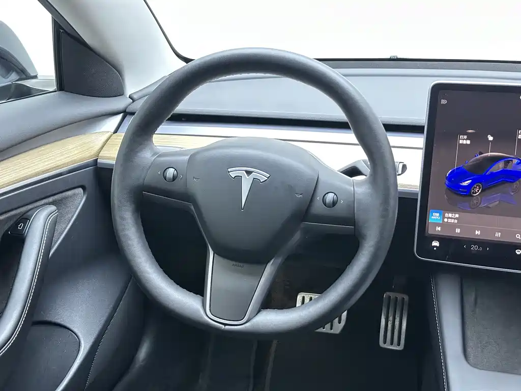 Tesla Model 3 2022 — фото 17