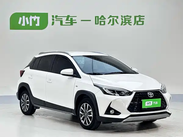 Toyota Yaris L 2022