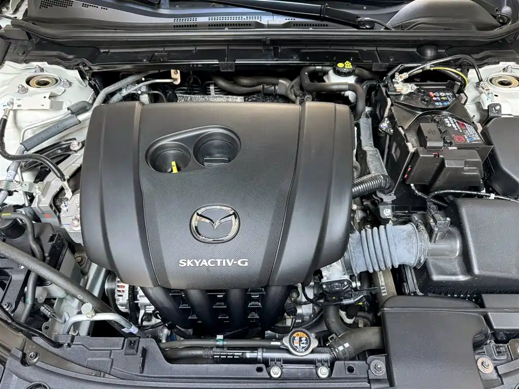 Mazda 3 Angkesela 2025