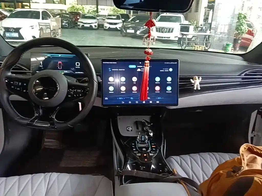BYD Seal 2022 — фото 10