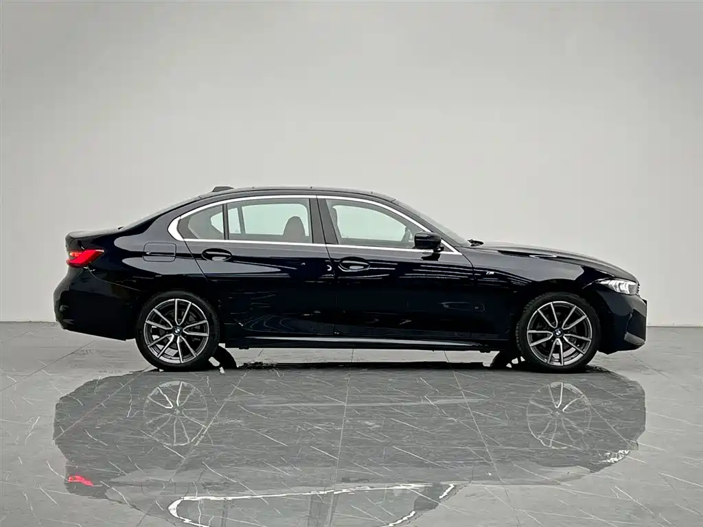 BMW 3 Series 2025