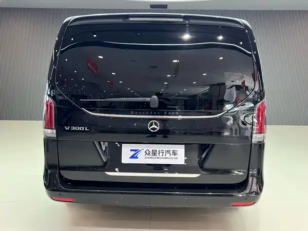 Mercedes-Benz V-Class 2024