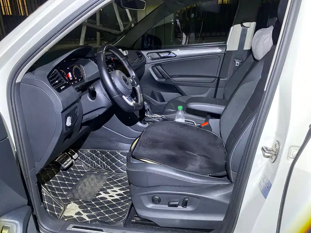 Volkswagen Tiguan L 2021 — фото 12