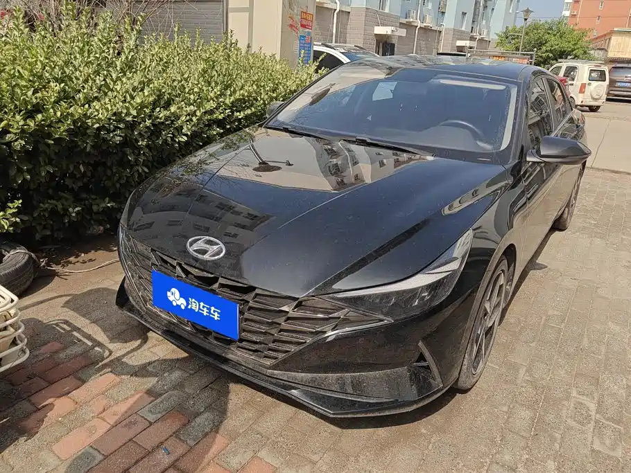 Hyundai Elantra 2023