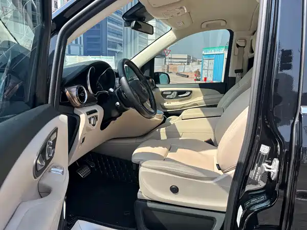 Mercedes-Benz V-Class 2022