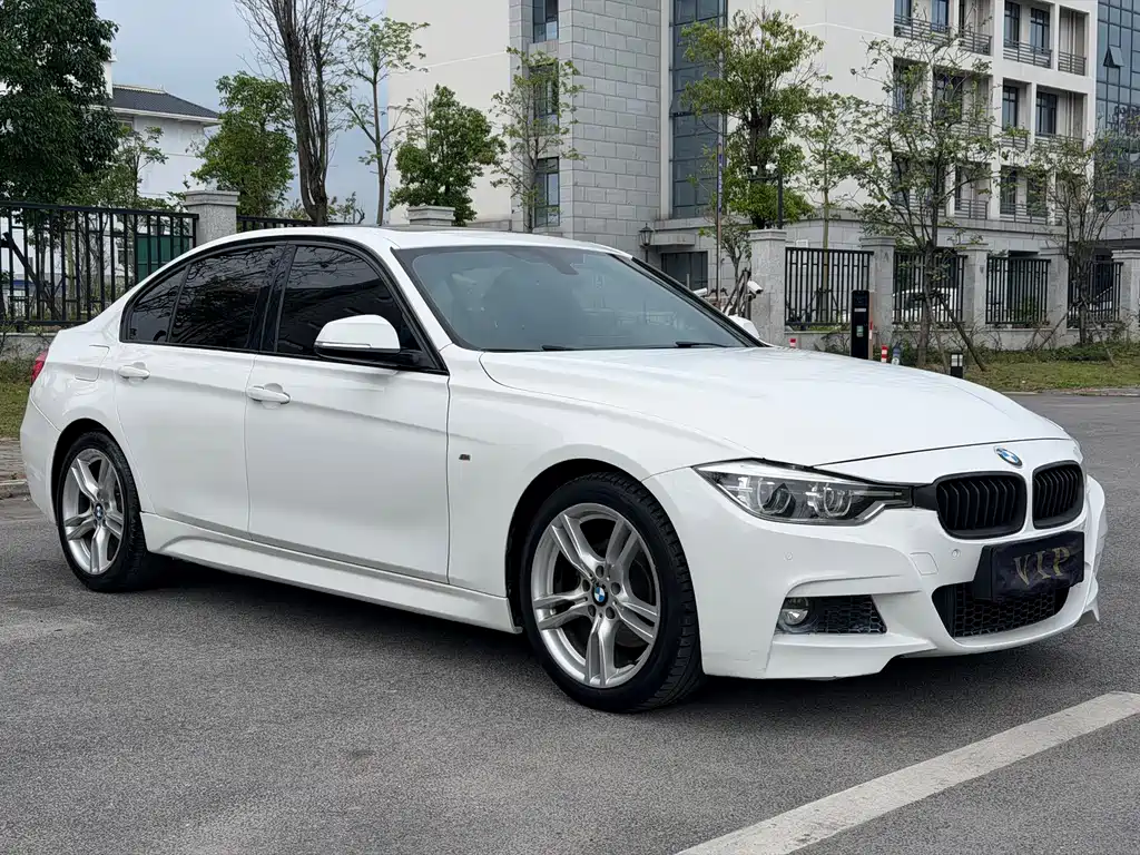 BMW 3 Series 2019 — фото 3