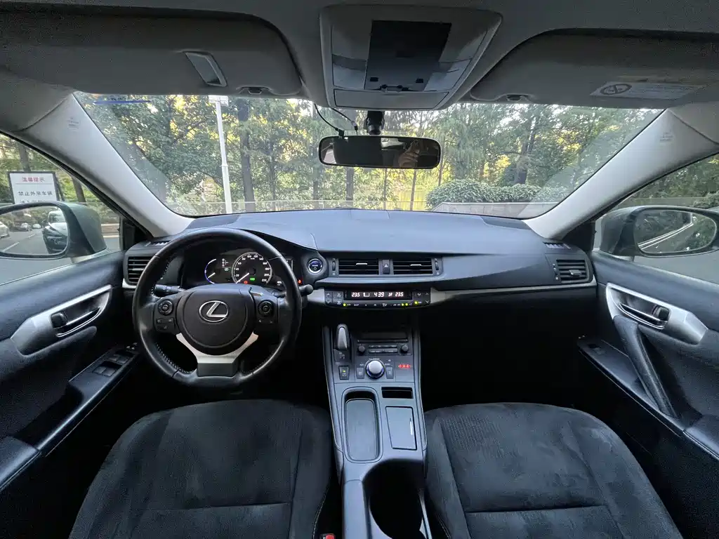 Lexus CT 2021 — фото 19