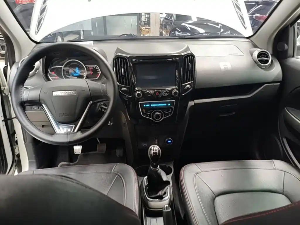 Haval H1 2017 — фото 10