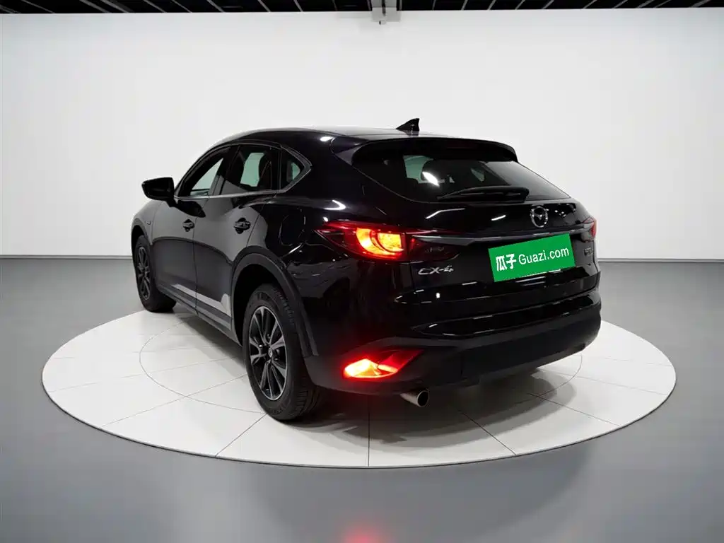 Mazda CX-4 2018 — фото 23