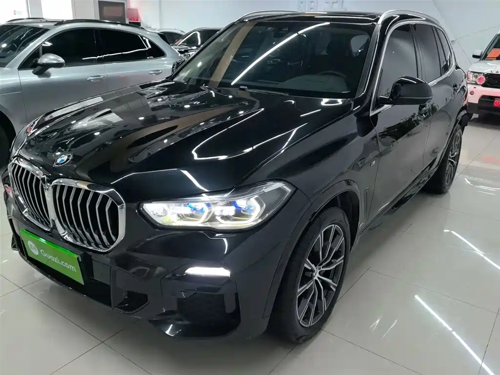 BMW X5 2021 — фото 1
