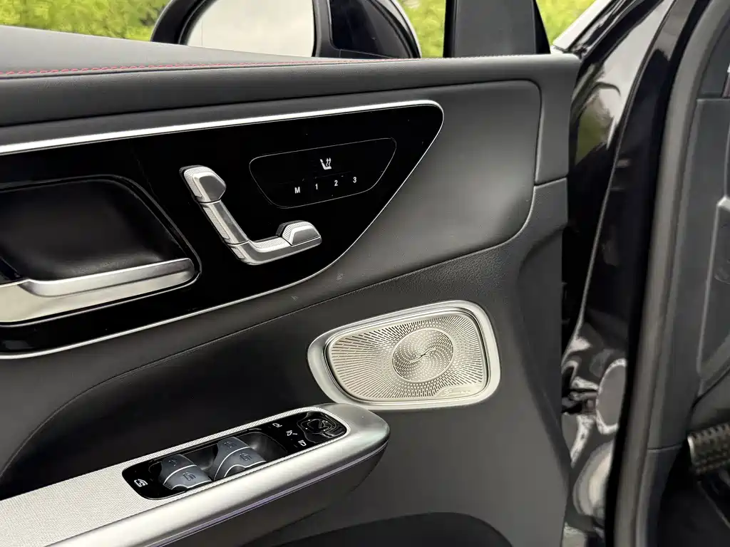 Mercedes-Benz GLC AMG 2026 — фото 12