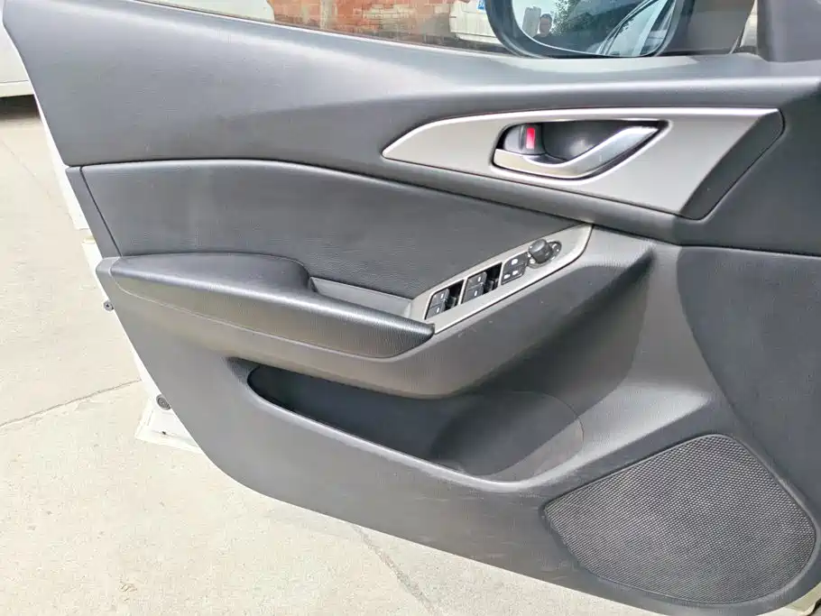 Mazda 3 Angkesela 2017