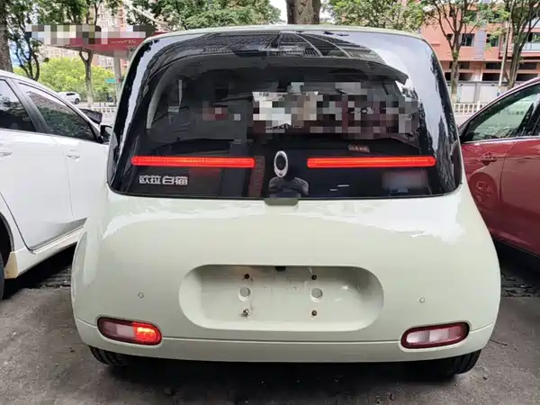Ora White Cat 2021