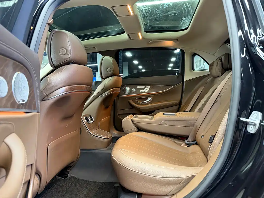 Mercedes-Benz E-Class 2020 — фото 5