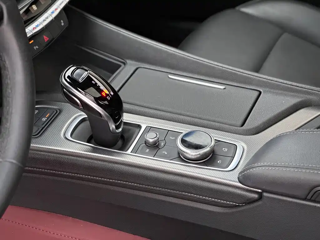 Cadillac CT5 2021 — фото 11