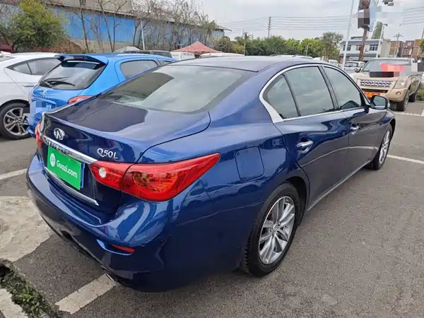 Infiniti Q50L 2016