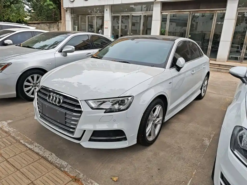 Audi A3 2020 — фото 2