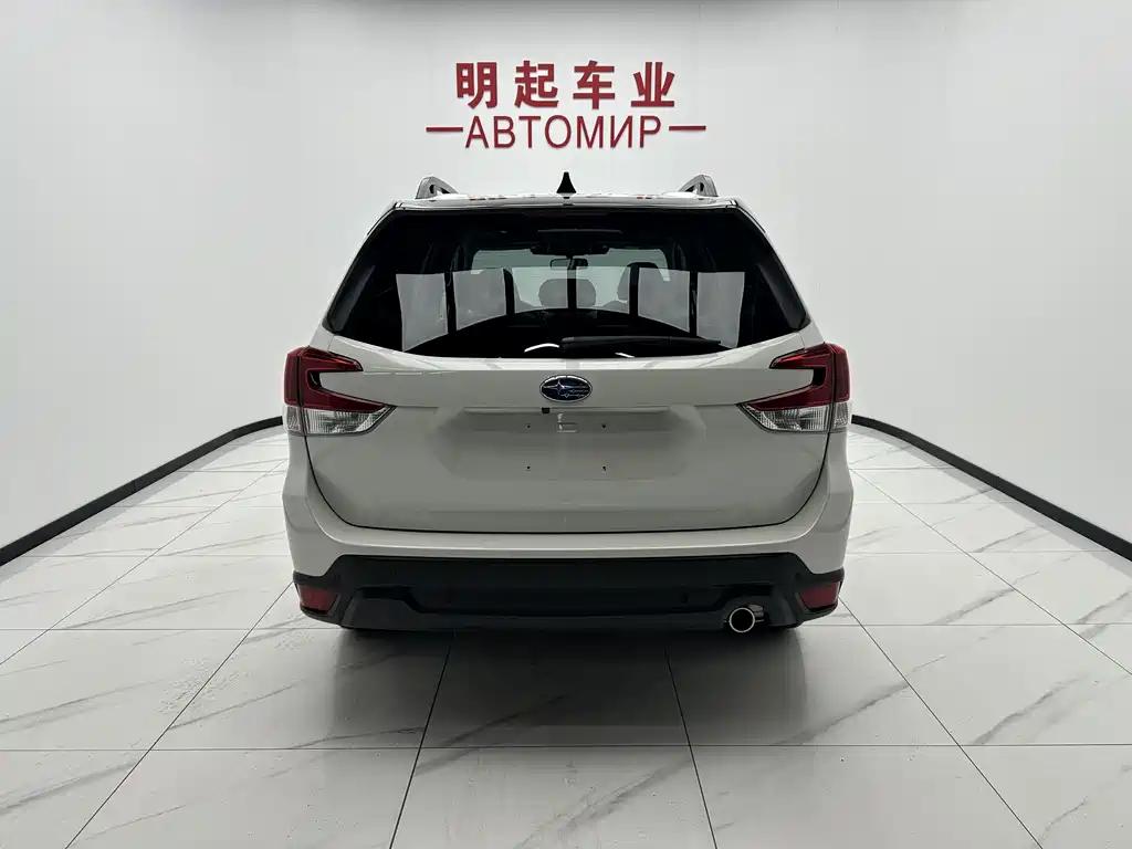 Subaru Forester 2024 — фото 10