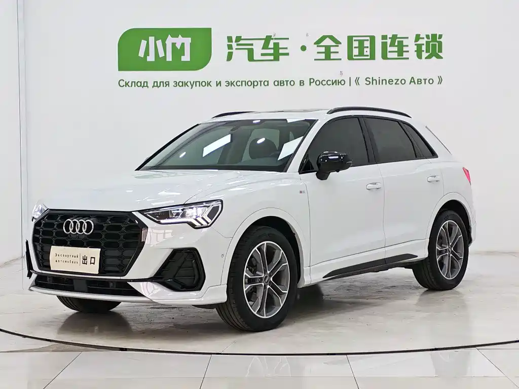 Audi Q3 2023 — фото 1