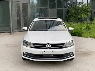 Volkswagen Sagitar 2016