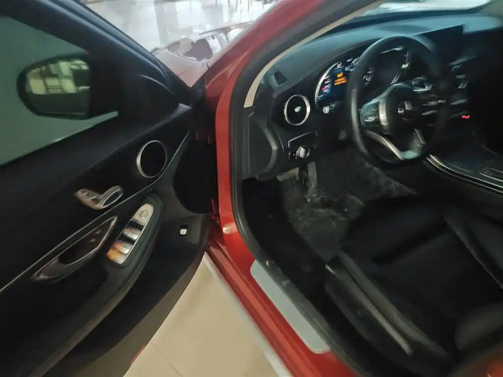 Mercedes-Benz C-Class 2019 — фото 15