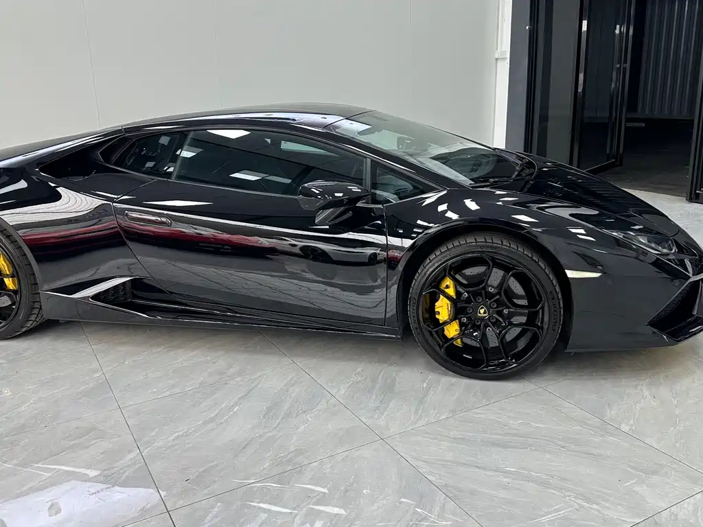 Lamborghini Huracán 2015 — фото 2