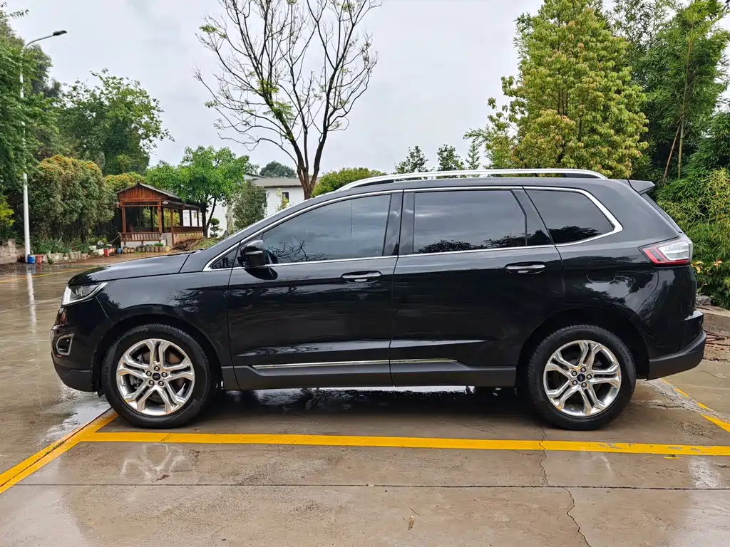 Ford Edge 2015 — фото 10