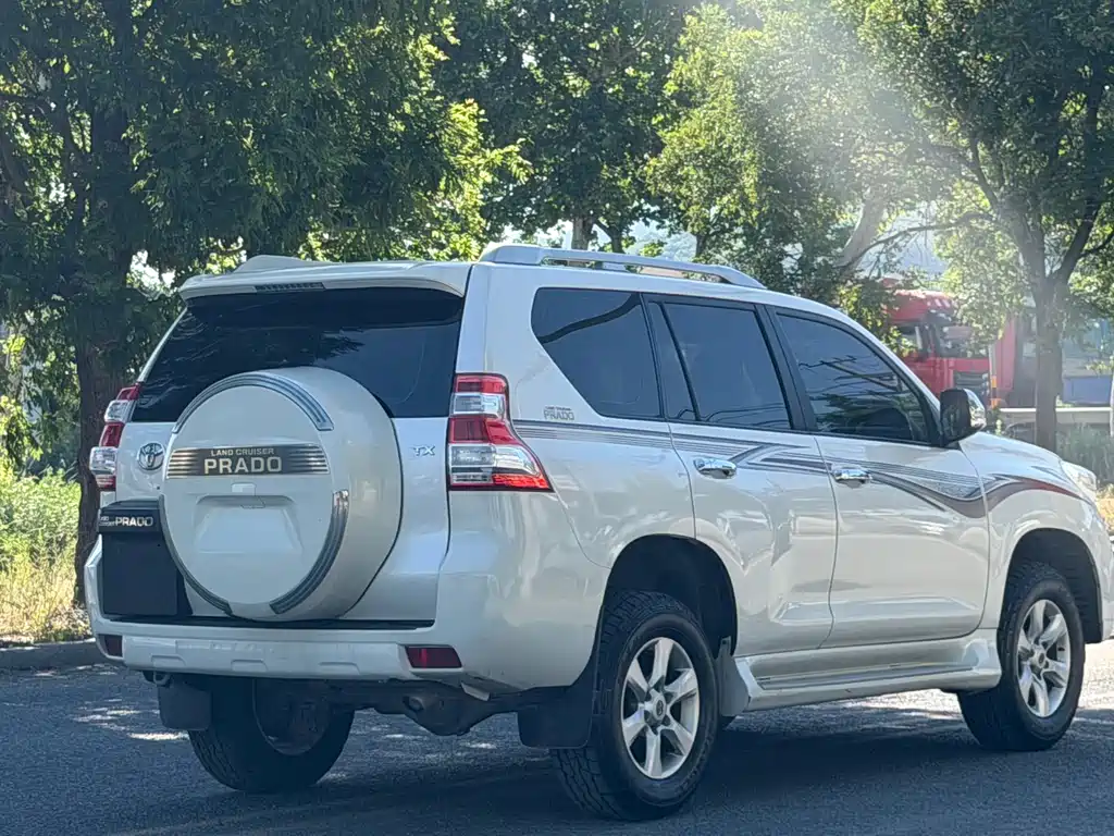 Toyota Prado 2016 — фото 6