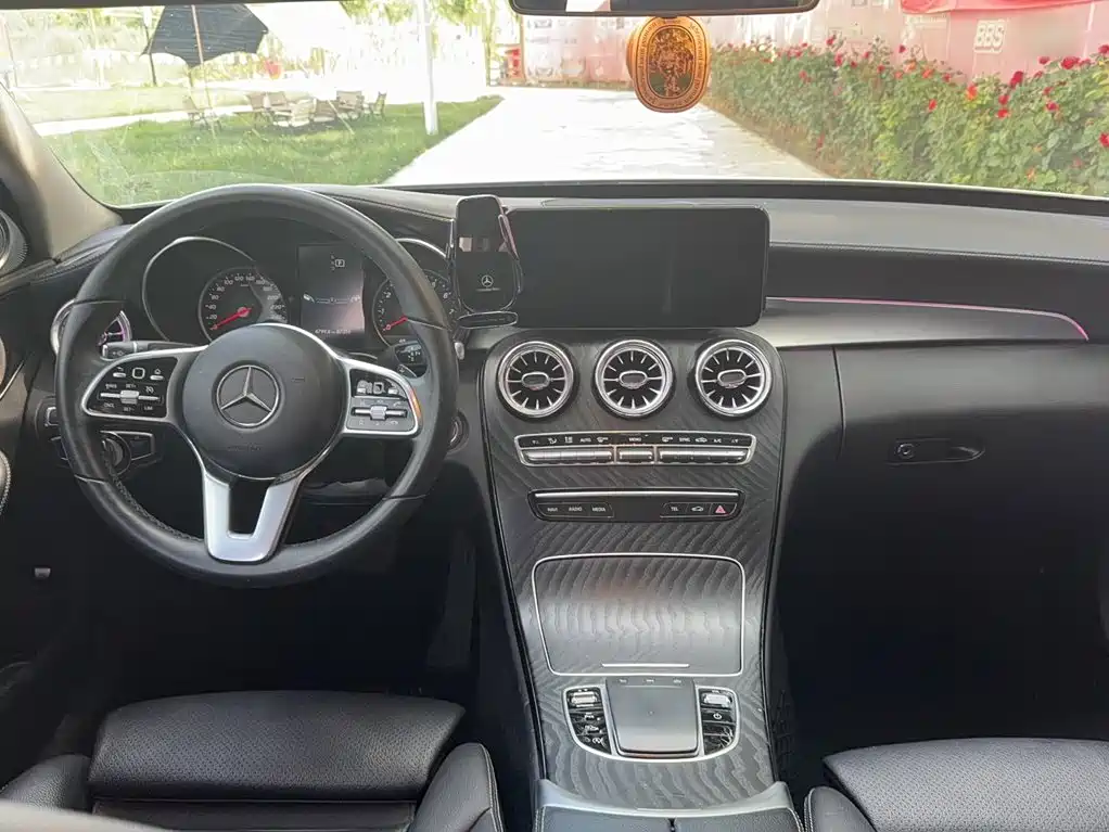 Mercedes-Benz C-Class 2019 — фото 15