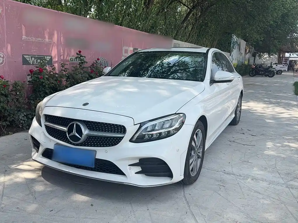 Mercedes-Benz C-Class 2019 — фото 3