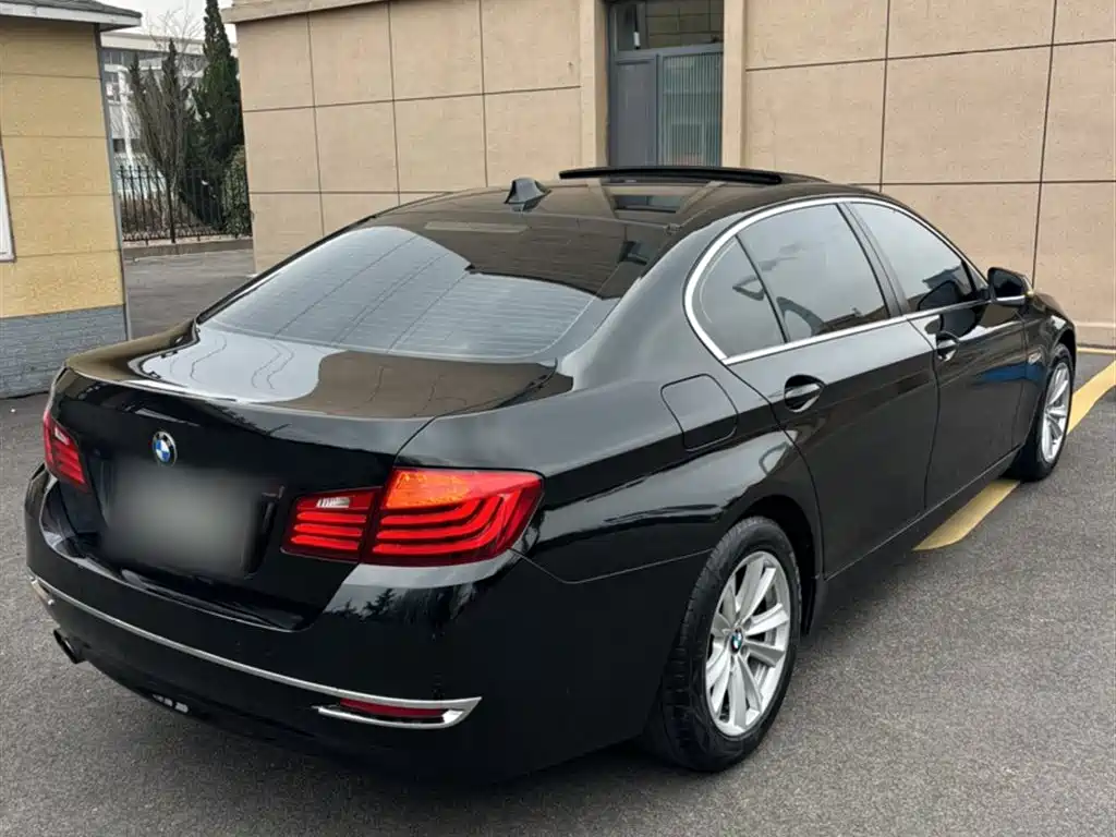 BMW 5 Series 2016 — фото 4