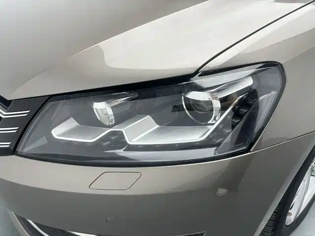Volkswagen Passat 2015 — фото 19