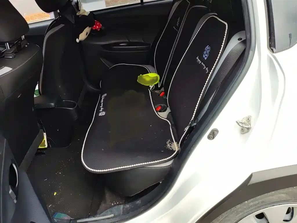 Toyota Yaris L 2020 — фото 15