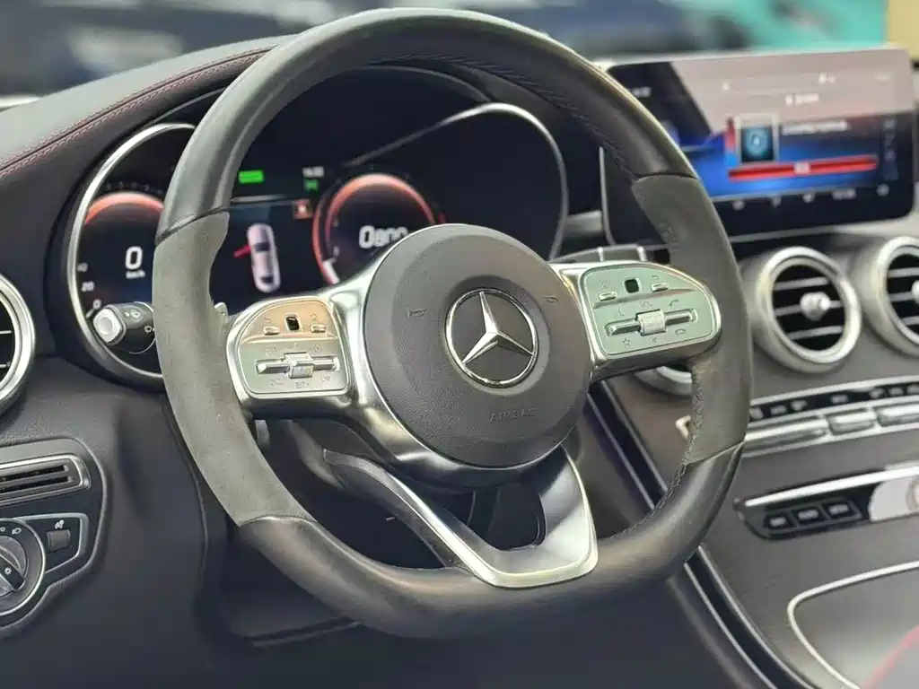 Mercedes-Benz C-Class 2022
