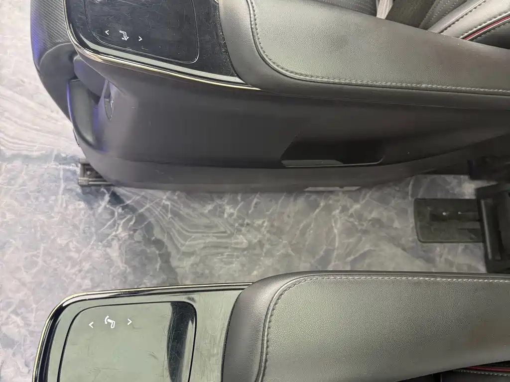 GAC Motor Trumpchi M8 2023 — фото 12