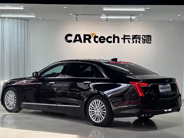 Cadillac CT6 2021