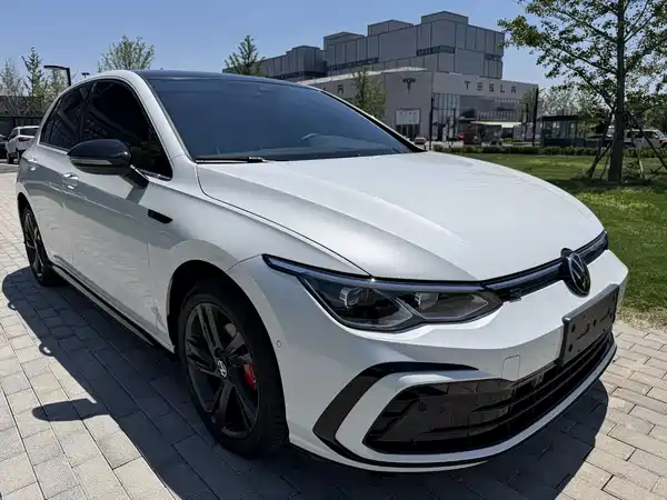 Volkswagen Golf 2023