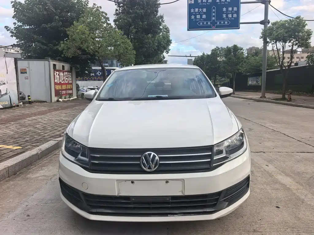 Volkswagen Santana 2016